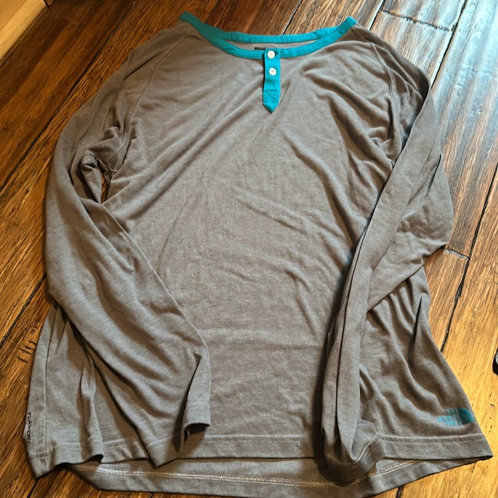 Men’s Northface flash dry long sleeve tee XL